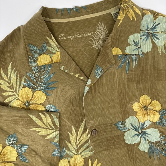 Tommy Bahama Other - Tommy Bahama 100% Silk Button Up Shirt Men's Large Floral Hawaiian Camp